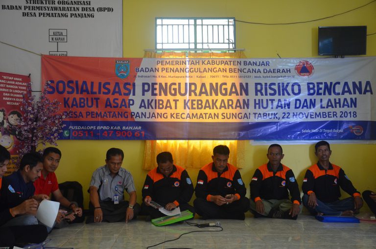 Sosialisasi Pengurangan Risiko Bencana Kebakaran Hutan dan Lahan di Desa Pematang Panjang