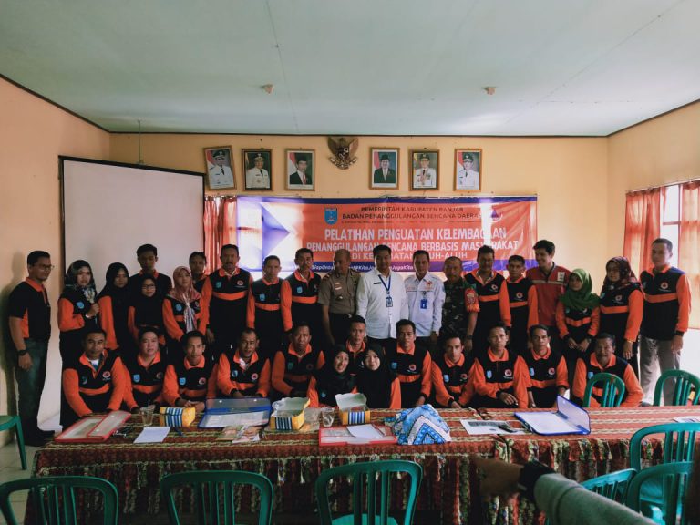 Pelatihan Penguatan Kelembagaan PBBM di Kecamatan Aluh-Aluh