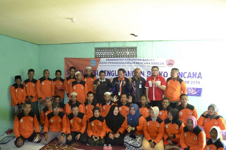 Sosialisasi Pengurangan Risiko Bencana Desa Teluk Selong Kecamatan Martapura Barat