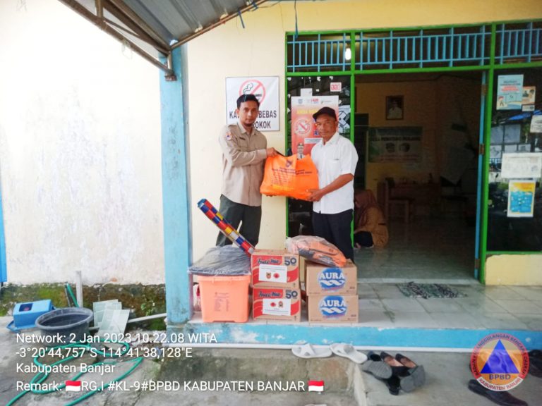 BPBD Kab. Banjar Salurkan Bantuan kepada korban musibah kebakaran pemukiman di desa pematang Panjang kecamatan sungai tabuk.