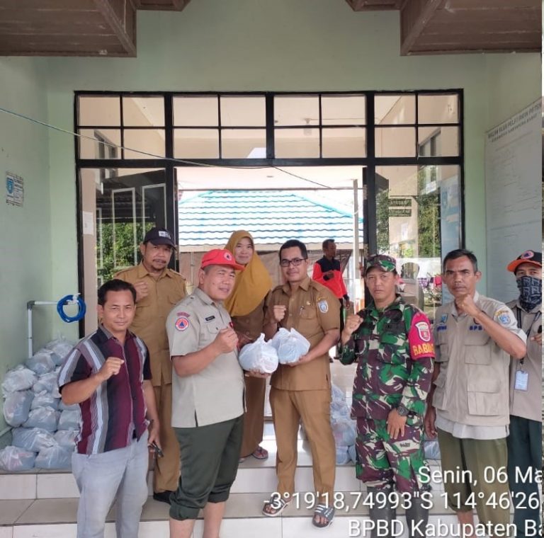 BPBD Kab Banjar lakukan kolaborasi dengan Bank Kalsel dan juga FJB dalam pendistribusian logistik kemasyarakat