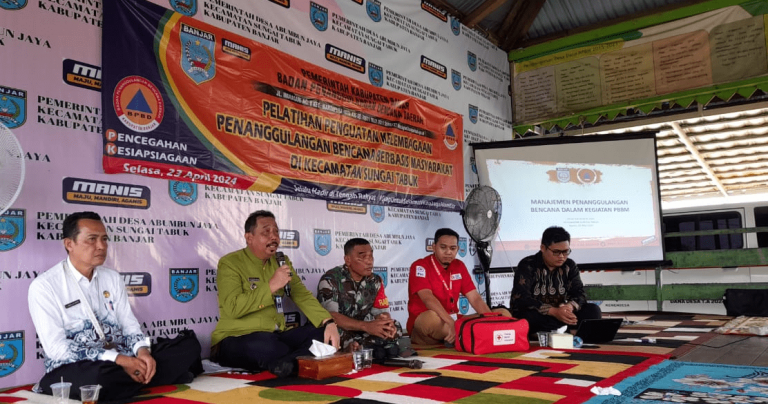 BPBD Gelar Pelatihan Penguatan Kelembagaan Penanggulangan Bencana Berbasis Masyarakat (PBBM)   Desa Abumbun Jaya Kecamatan Sungai Tabuk