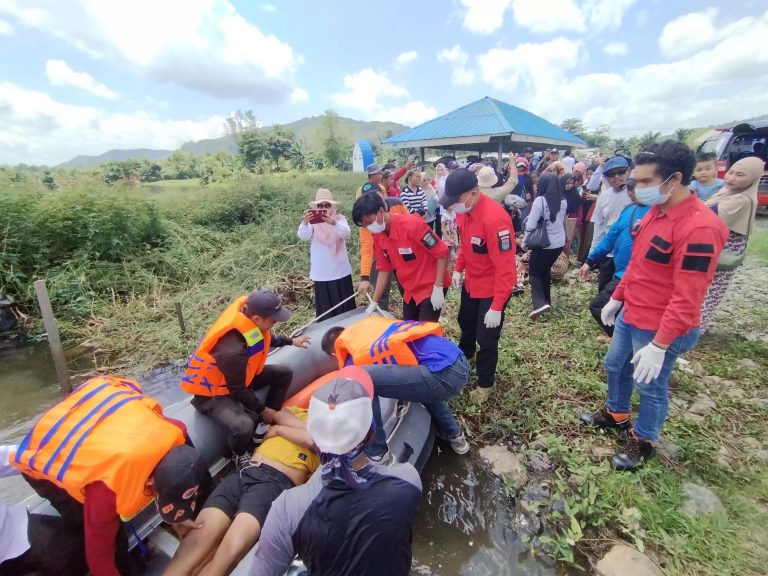 BPBD Gelar Gladi Kesiapsiagaan Banjir di Desa Awang Bangkal Kecamatan Karang Intan