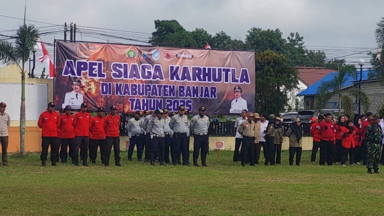 Pemkab Banjar Gelar Apel Siaga dan Simulasi Penanggulangan Kebakaran Hutan dan Lahan